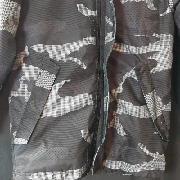 Under Armour Youth‎ Jacket. Youth XS. EUC - Picture 4 of 8